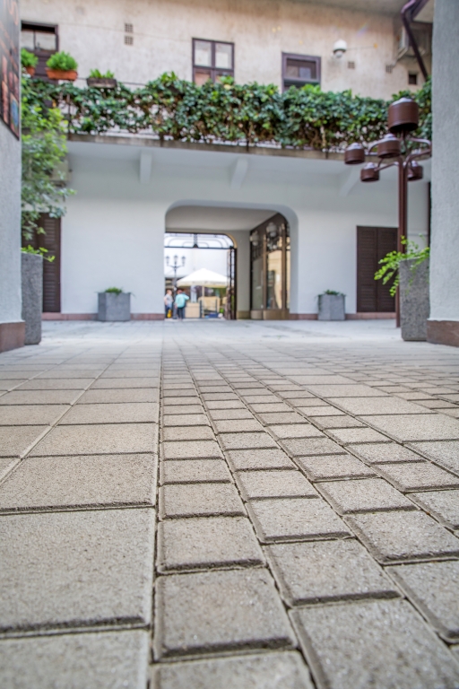 Leier Piazza térkő - Image 5